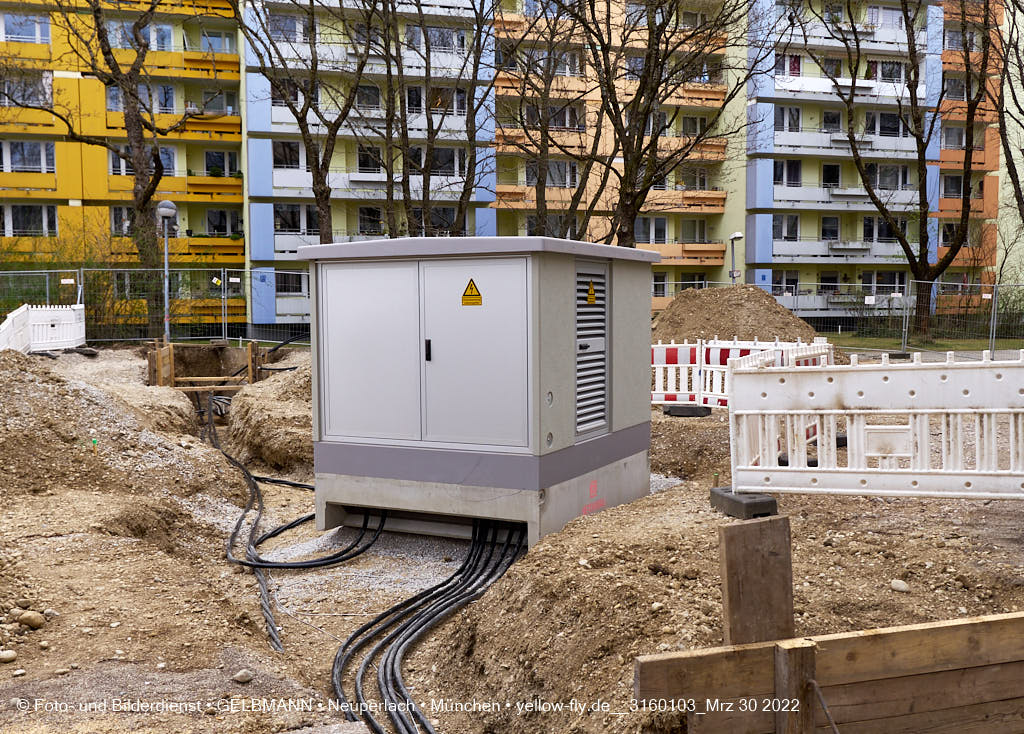 30.03.2022 - Abriss-Baustelle Quiddezentrum in Neuperlach